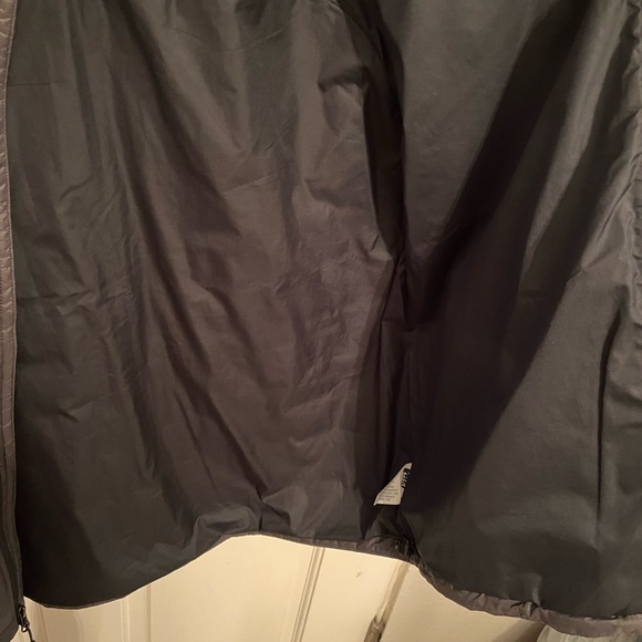 REI Men's Dark Gray Puffer Jacket - Picture 4 of 6